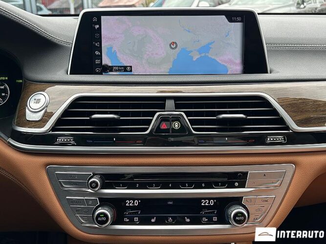 BMW 740e 45 interauto-car