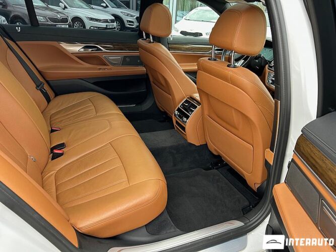 BMW 740e 50 interauto-car