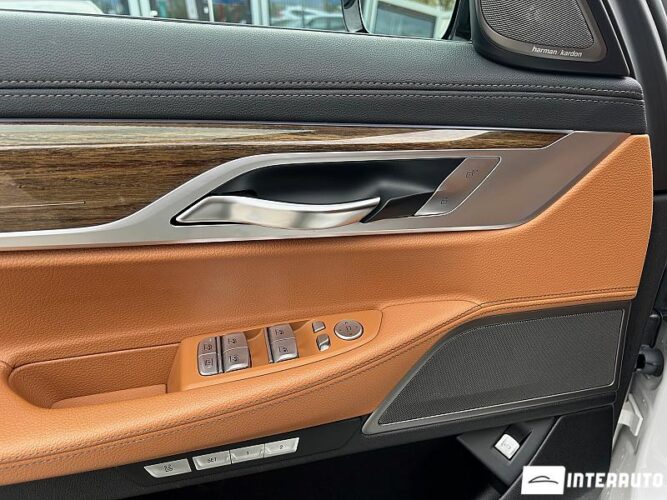 BMW 740e 39 interauto-car