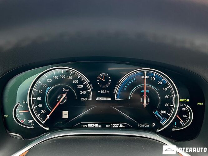 BMW 740e 44 interauto-car