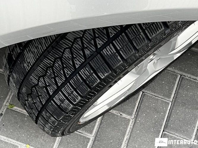 Ford Fusion 47 interauto-car