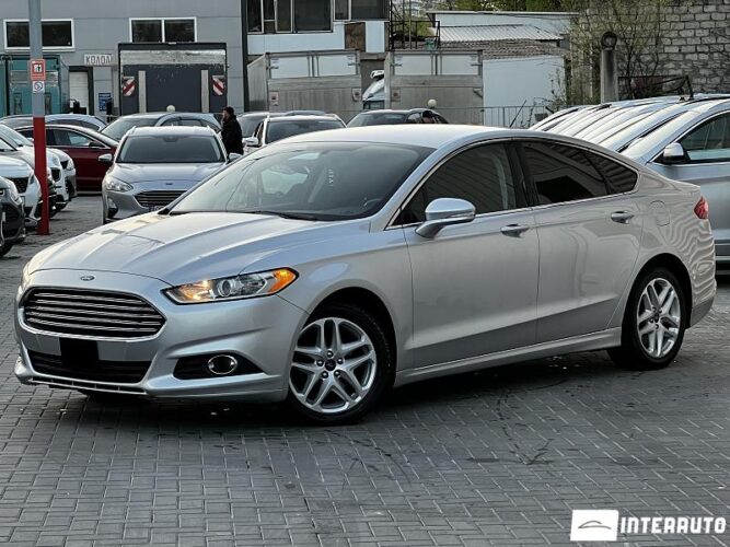 Ford Fusion 32 interauto-car