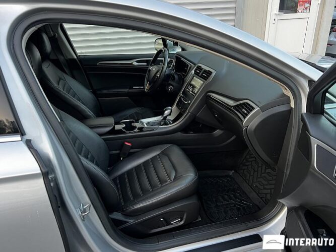 Ford Fusion 36 interauto-car