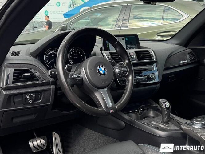BMW M240i 33 interauto-car