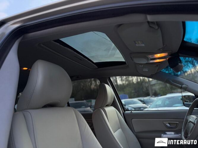 Volvo XC 90 43 interauto-car