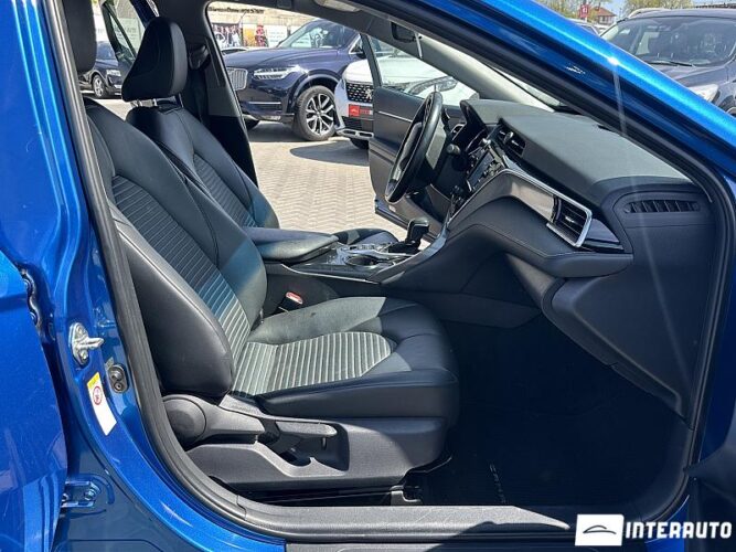 Toyota Camry 44 interauto-car