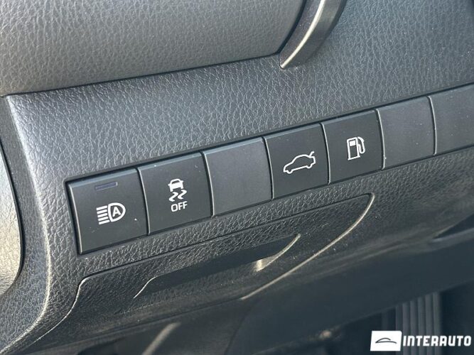 Toyota Camry 48 interauto-car