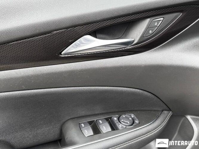 Opel Insignia 54 interauto-car