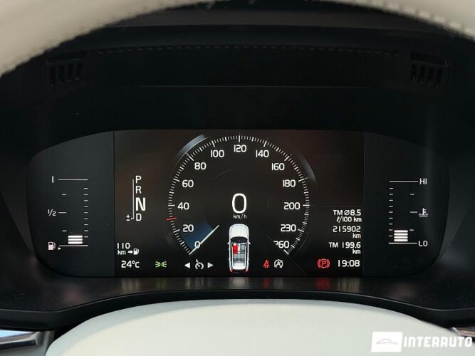 Volvo XC 60 38 interauto-car