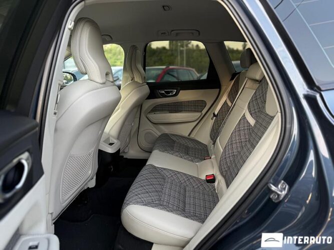 Volvo XC 60 44 interauto-car