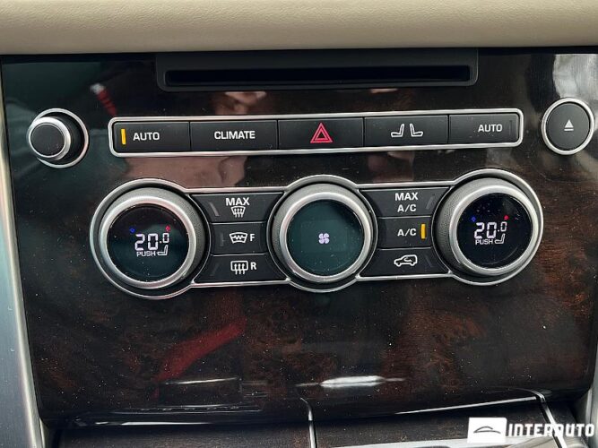 Land Rover Range Rover Vogue 39 interauto-car