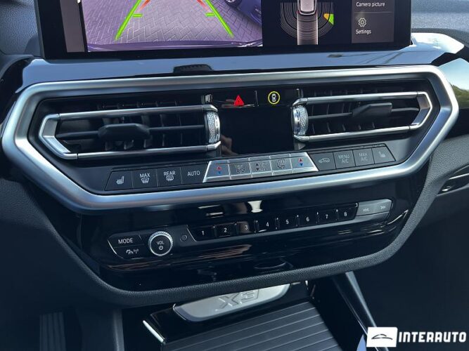 BMW X3 3.0e 45 interauto-car