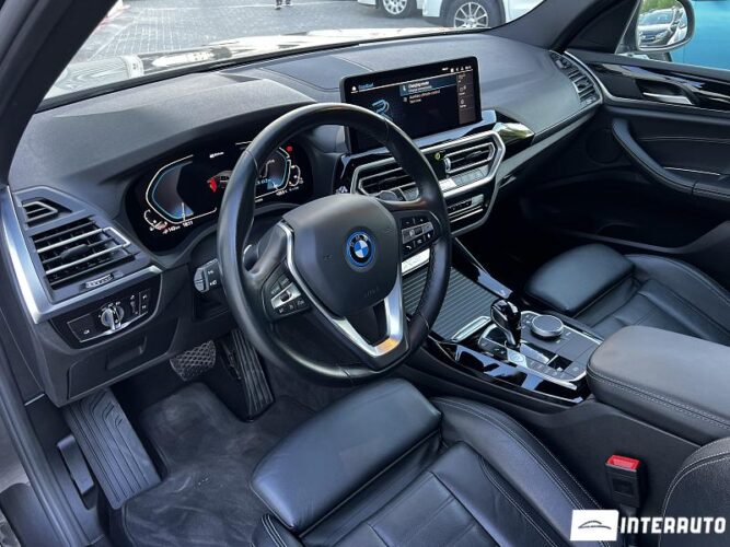 BMW X3 3.0e 38 interauto-car