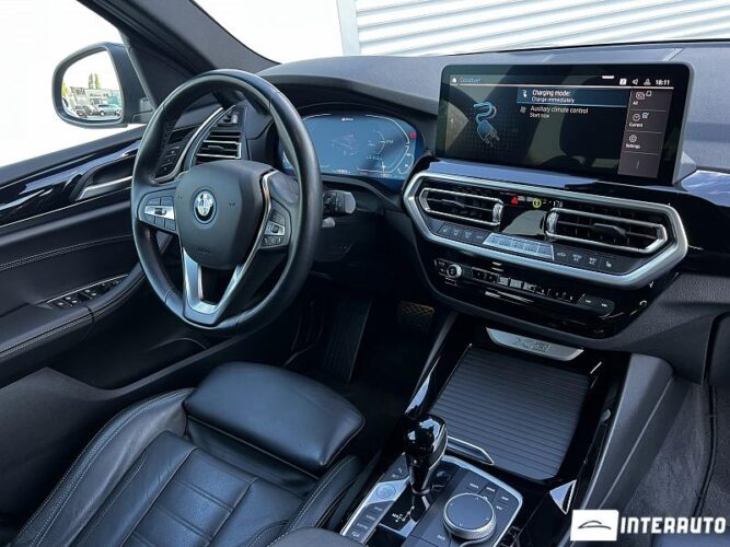 BMW X3 3.0e 37 interauto-car