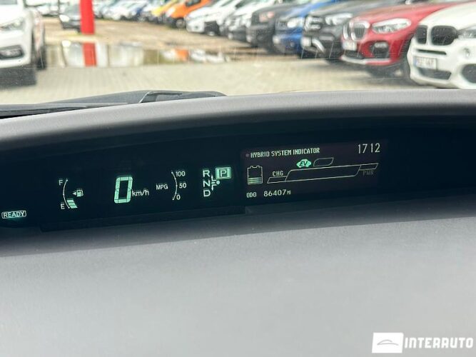 Toyota Prius 34 interauto-car
