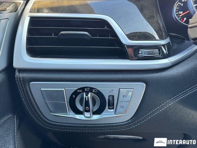 BMW 740e 44 interauto-car