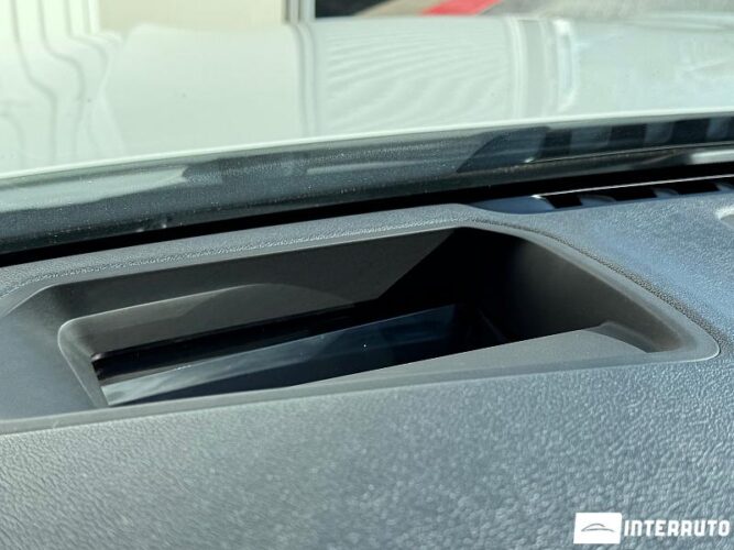 BMW 740e 46 interauto-car