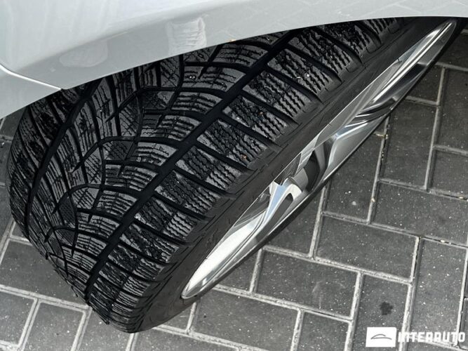 Land Rover Range Rover Sport 61 interauto-car