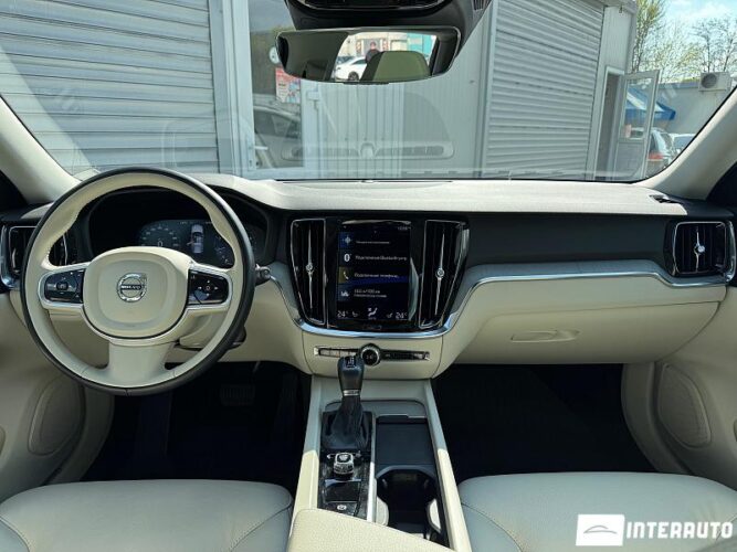 Volvo V 60 39 interauto-car