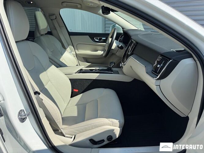 Volvo V 60 36 interauto-car