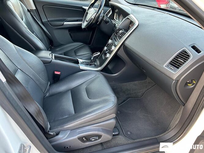 Volvo XC 60 52 interauto-car
