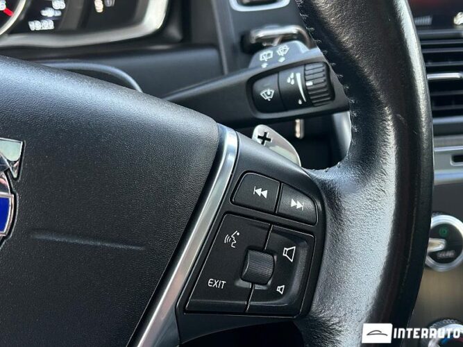 Volvo XC 60 45 interauto-car