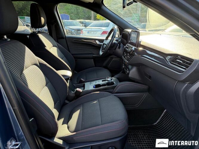 Ford Kuga 47 interauto-car