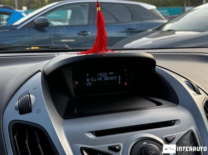 Ford B-MAX 38 interauto-car