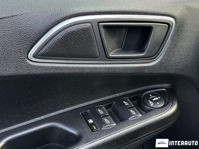 Ford B-MAX 46 interauto-car