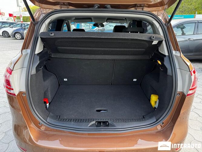 Ford B-MAX 44 interauto-car