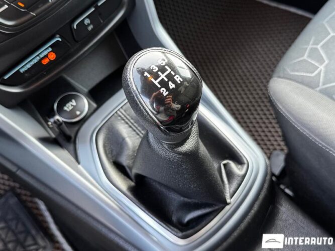 Ford B-MAX 41 interauto-car