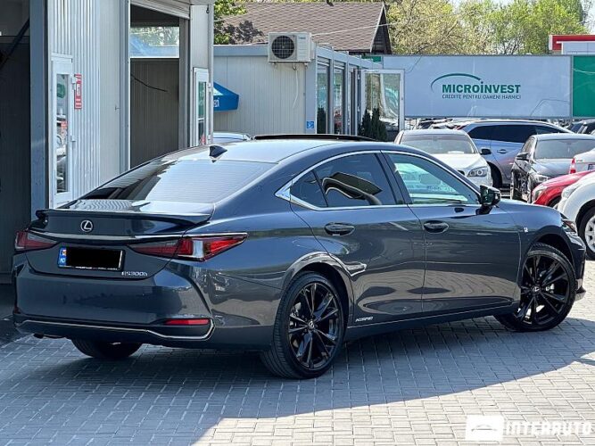 Lexus ES 300h 42 interauto-car