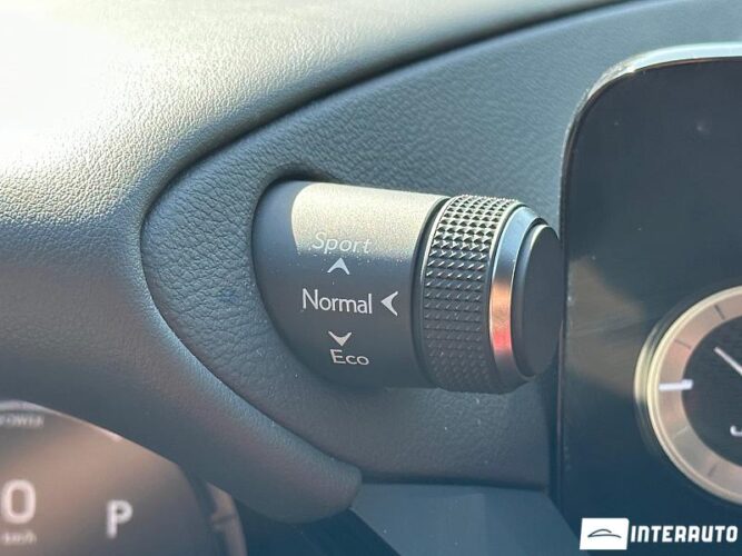 Lexus ES 300h 56 interauto-car