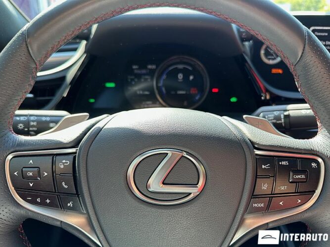 Lexus ES 300h 46 interauto-car