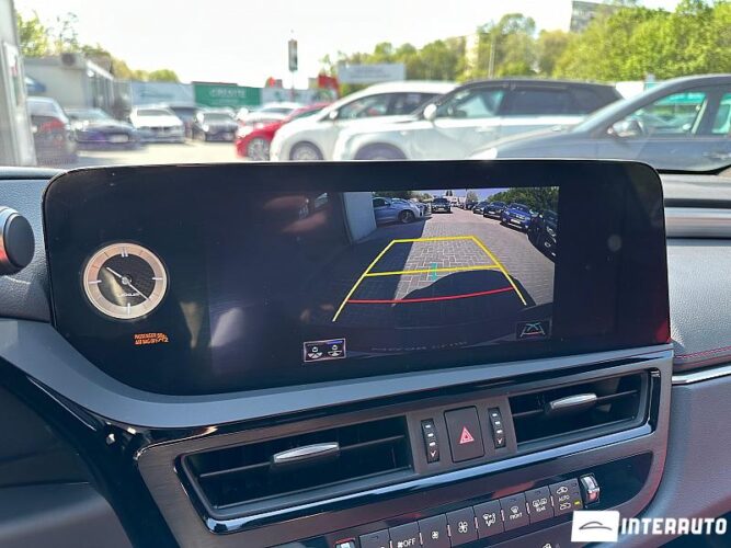 Lexus ES 300h 50 interauto-car