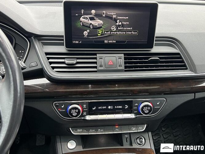 Audi Q5 51 interauto-car