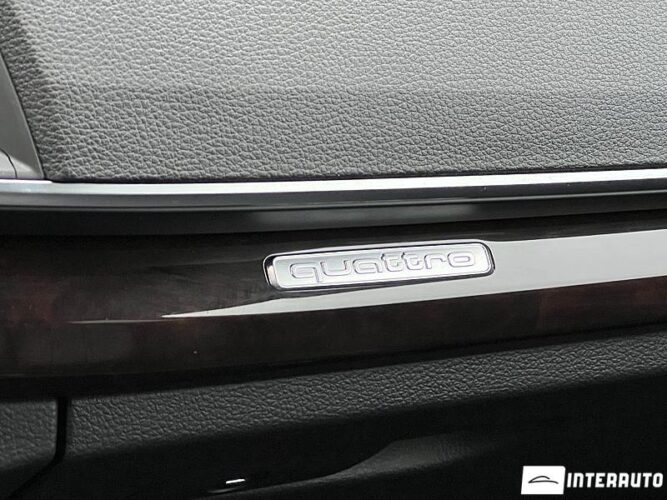 Audi Q5 55 interauto-car