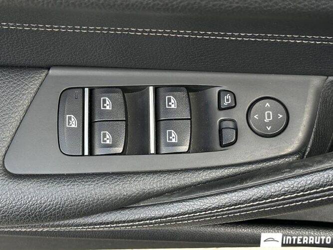 BMW 530e 49 interauto-car