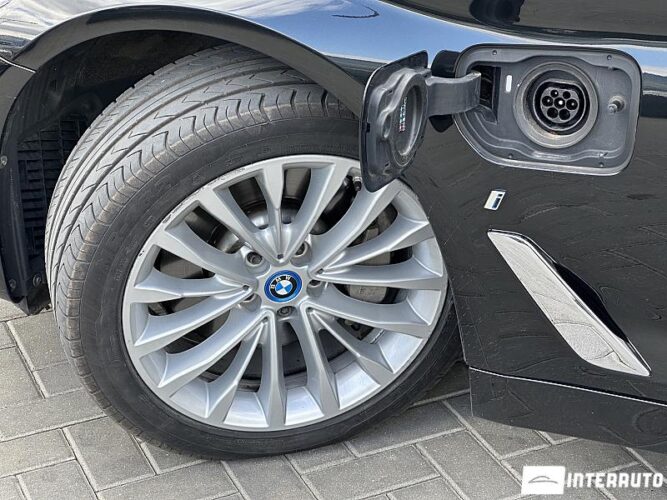 BMW 530e 47 interauto-car