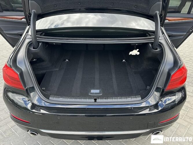 BMW 530e 52 interauto-car