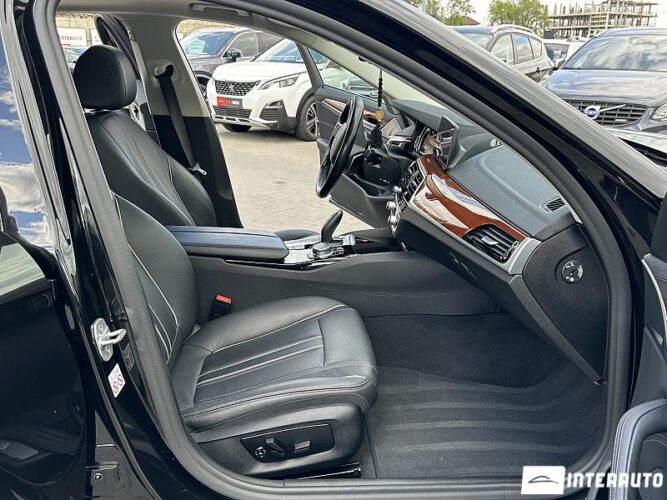 BMW 530e 46 interauto-car