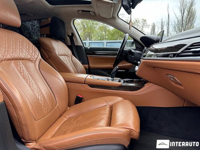 BMW 740e 56 interauto-car