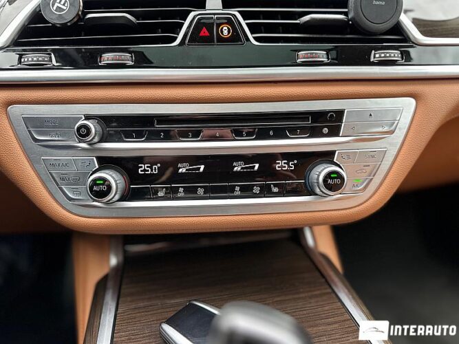 BMW 740e 52 interauto-car