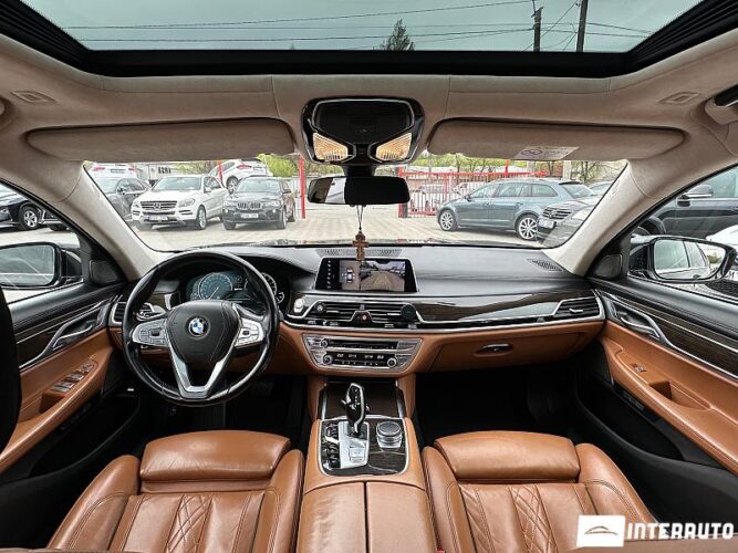 BMW 740e 45 interauto-car