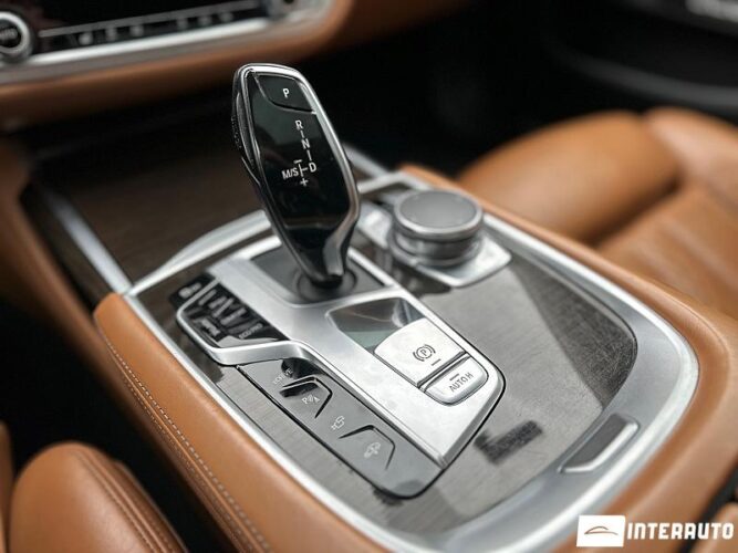 BMW 740e 53 interauto-car