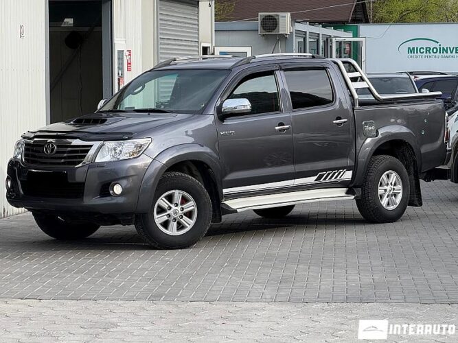 Toyota Hilux 30 interauto-car