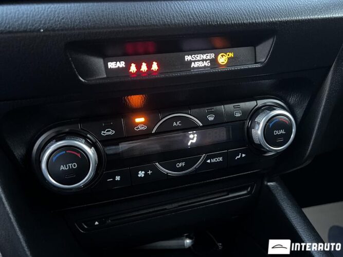 Mazda 3 41 interauto-car