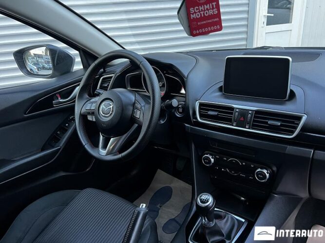 Mazda 3 34 interauto-car