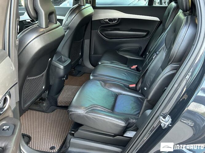 Volvo XC 90 44 interauto-car