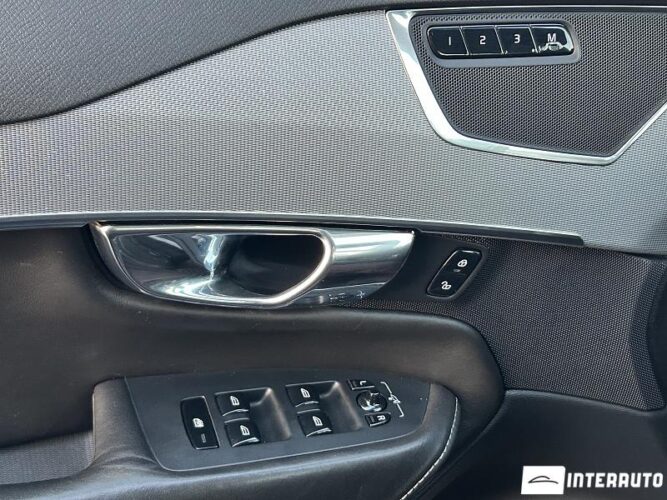 Volvo XC 90 35 interauto-car